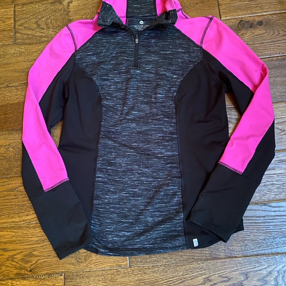 Active Life 90 Degree by Reflex half zip jacket size M